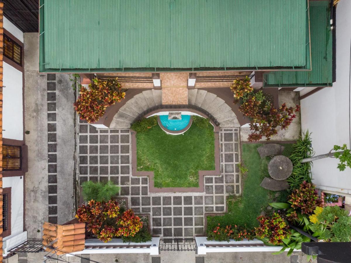 Alajuela City Hotel & Guest House Bagian luar foto