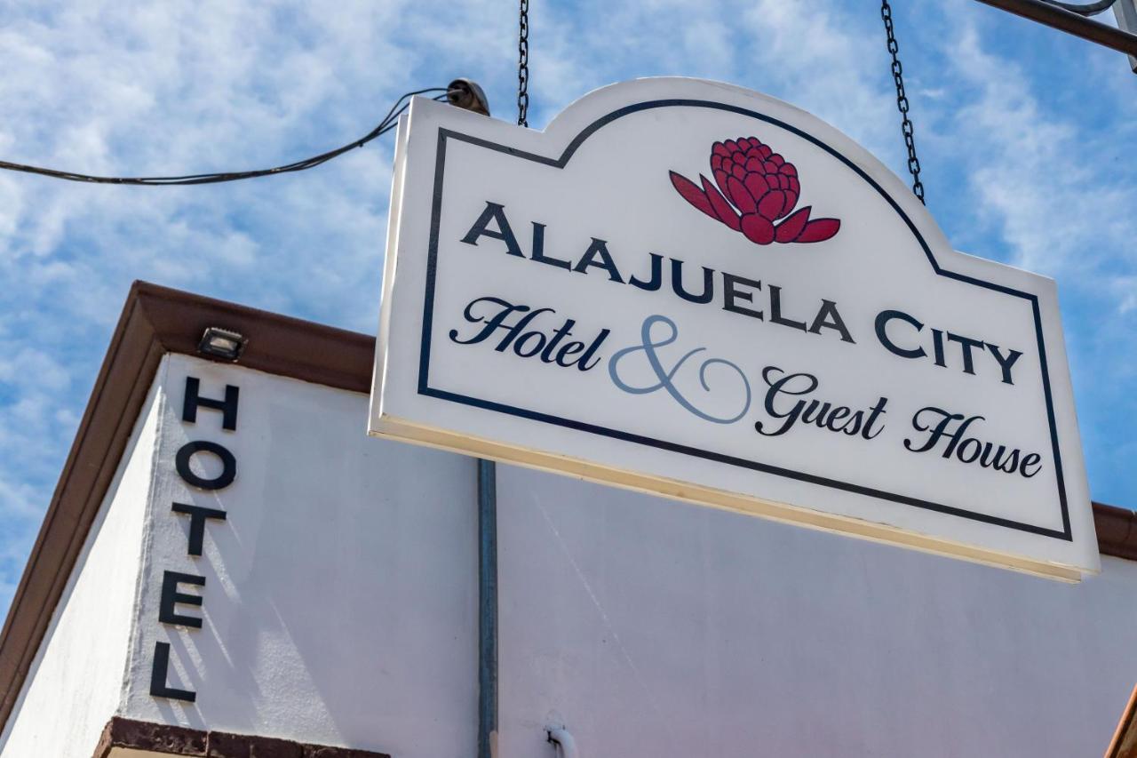 Alajuela City Hotel & Guest House Bagian luar foto