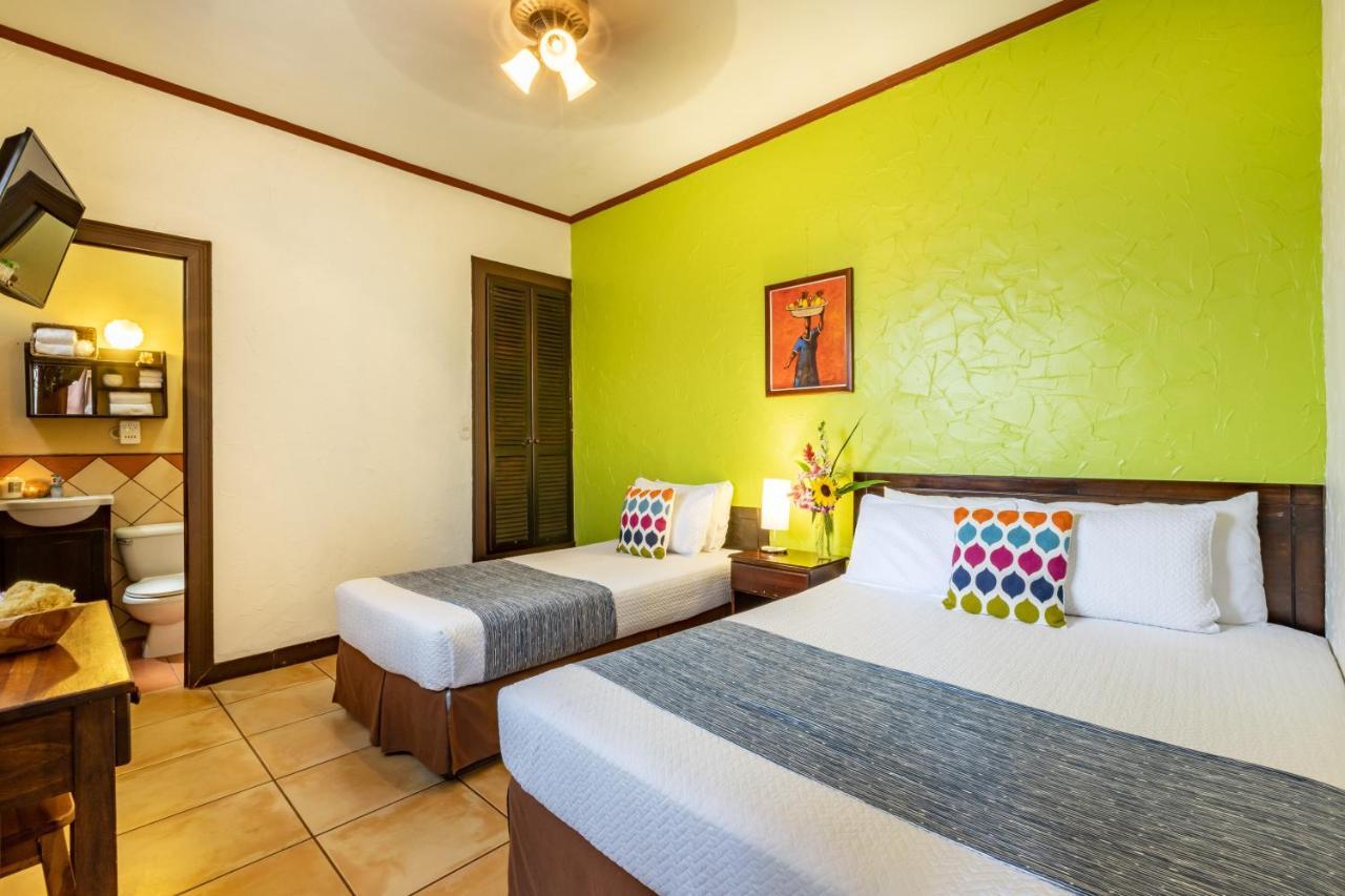 Alajuela City Hotel & Guest House Bagian luar foto