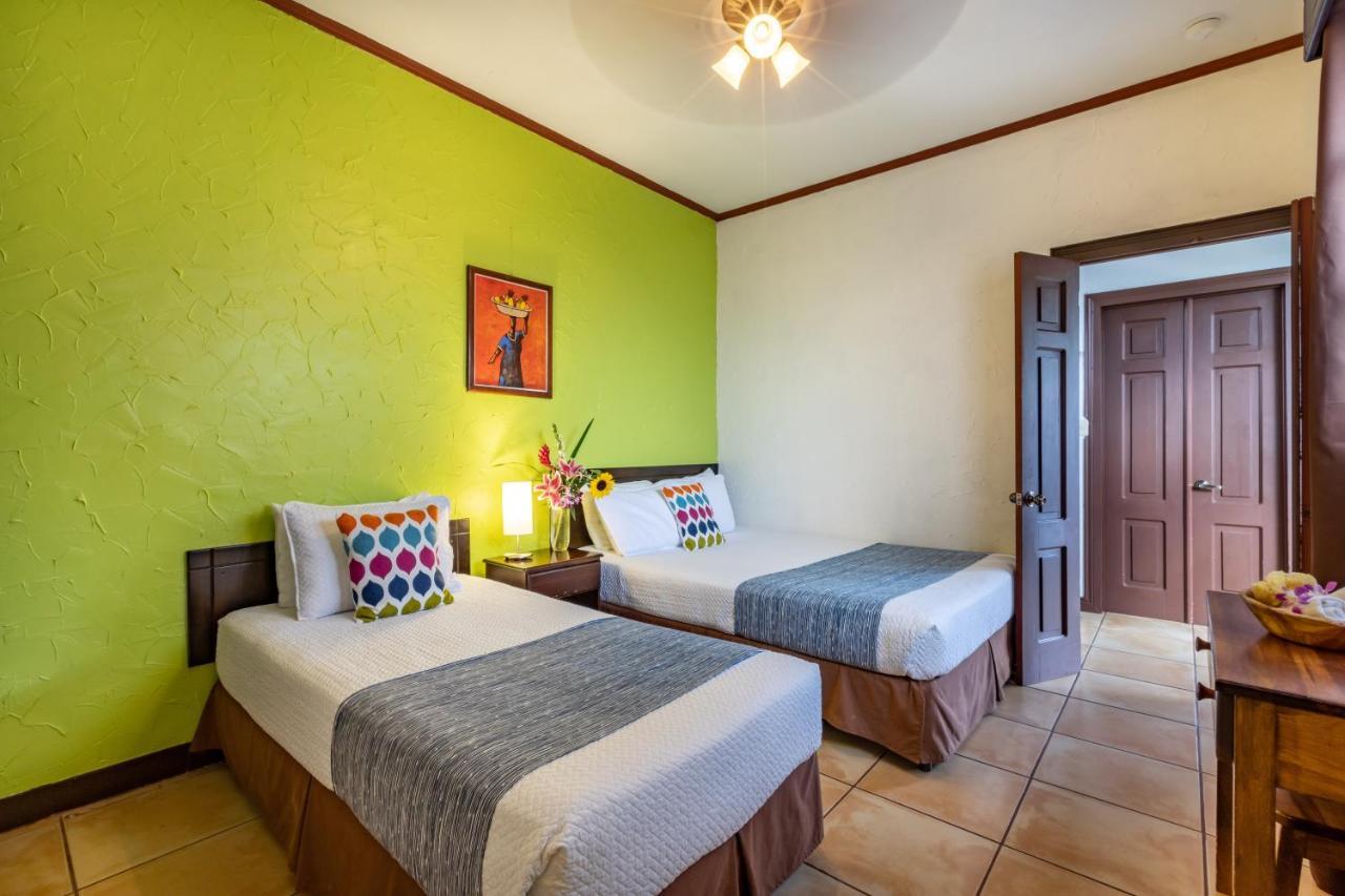 Alajuela City Hotel & Guest House Bagian luar foto